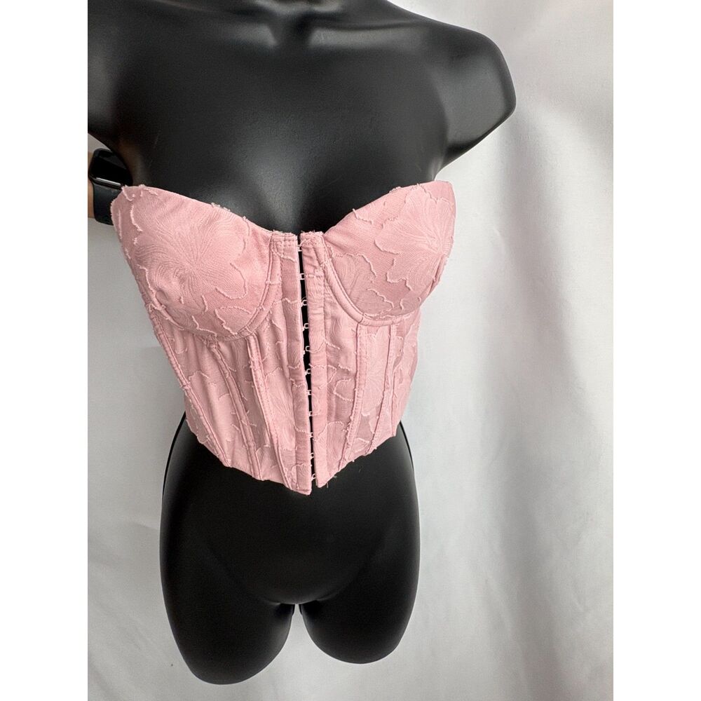 Windsor Blush Pink Corsette Bustier Top Size S Floral Embroidered Feminine Date